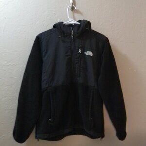 The North Face Women’s Medium Hooded Denali Fleece Jacket – Black – Front & Back